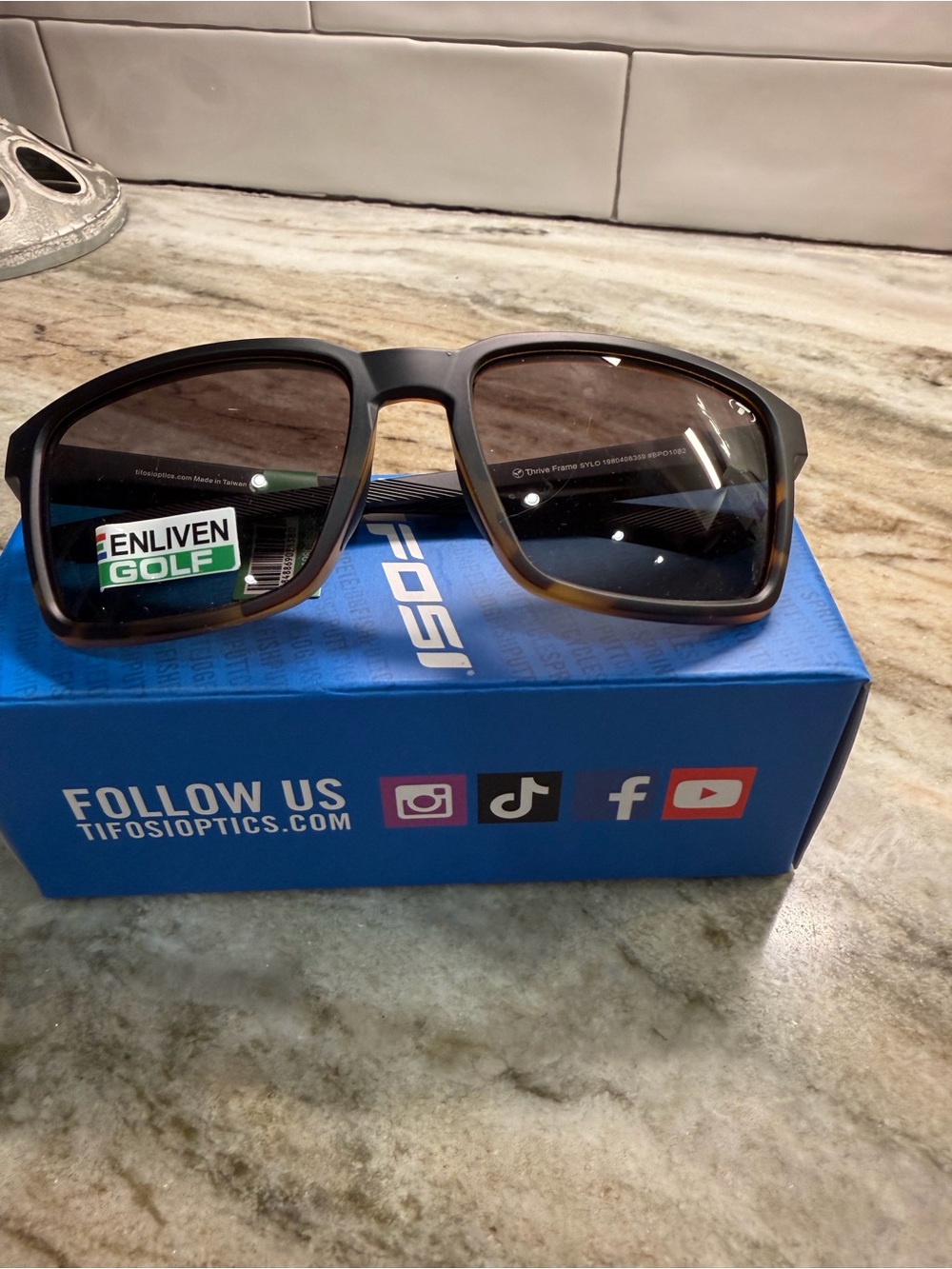 Tifosi Polarized Sunglasses in Brown/Black